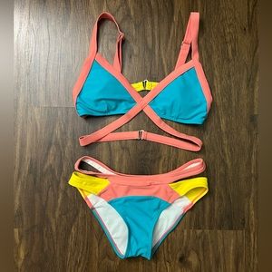Color block cutout bikini